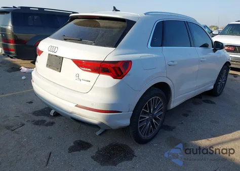 2021 Audi Q3 Premium Plus 40 Tfsi Quattro Tiptronic z USA, uszkodzony, nr VIN WA1BUCF37M1085820